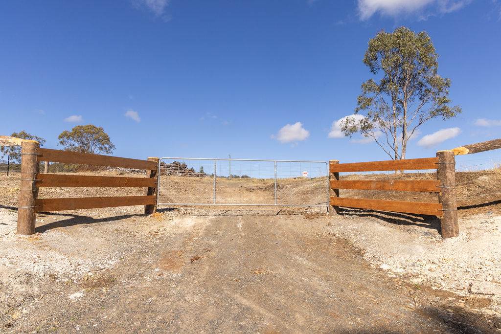 4245 Esk Hampton Road, Hampton For Sale by Farmbuy.com - image 3