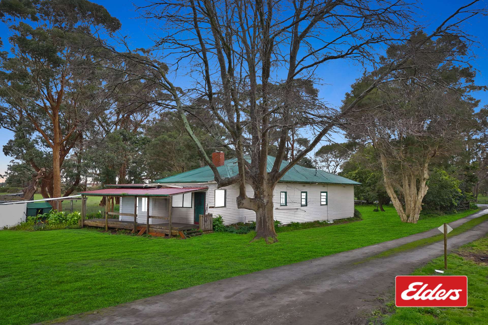 1020 Koo Wee Rup-Longwarry Rd, Modella For Sale by Farmbuy.com - image 2