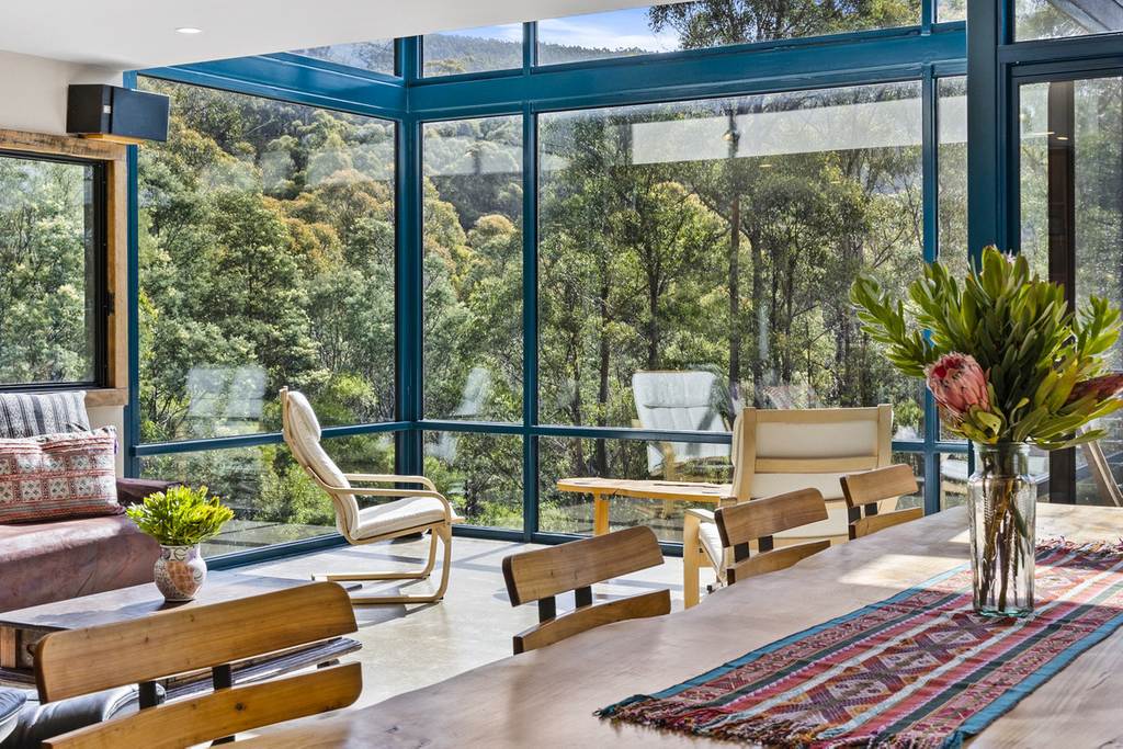 16 Nala Road, Oyster Cove TAS 7150