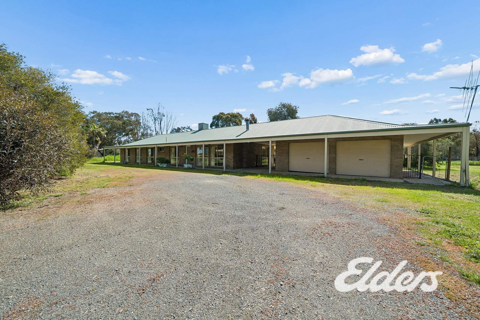 26 Katamatite - Yarrawonga Road, Yarrawonga For Sale by Farmbuy.com - image 2