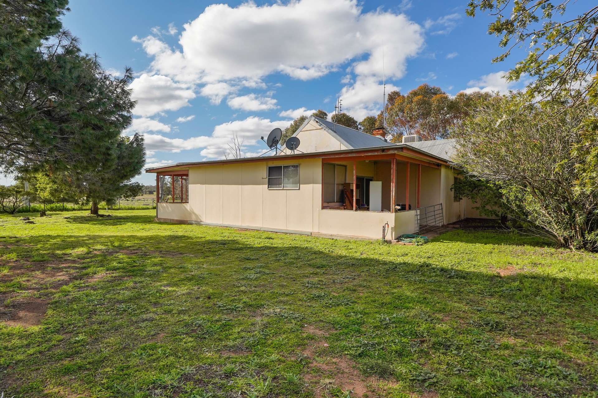 248 Houplines Road, Peak Hill Auction by Farmbuy.com - image 9