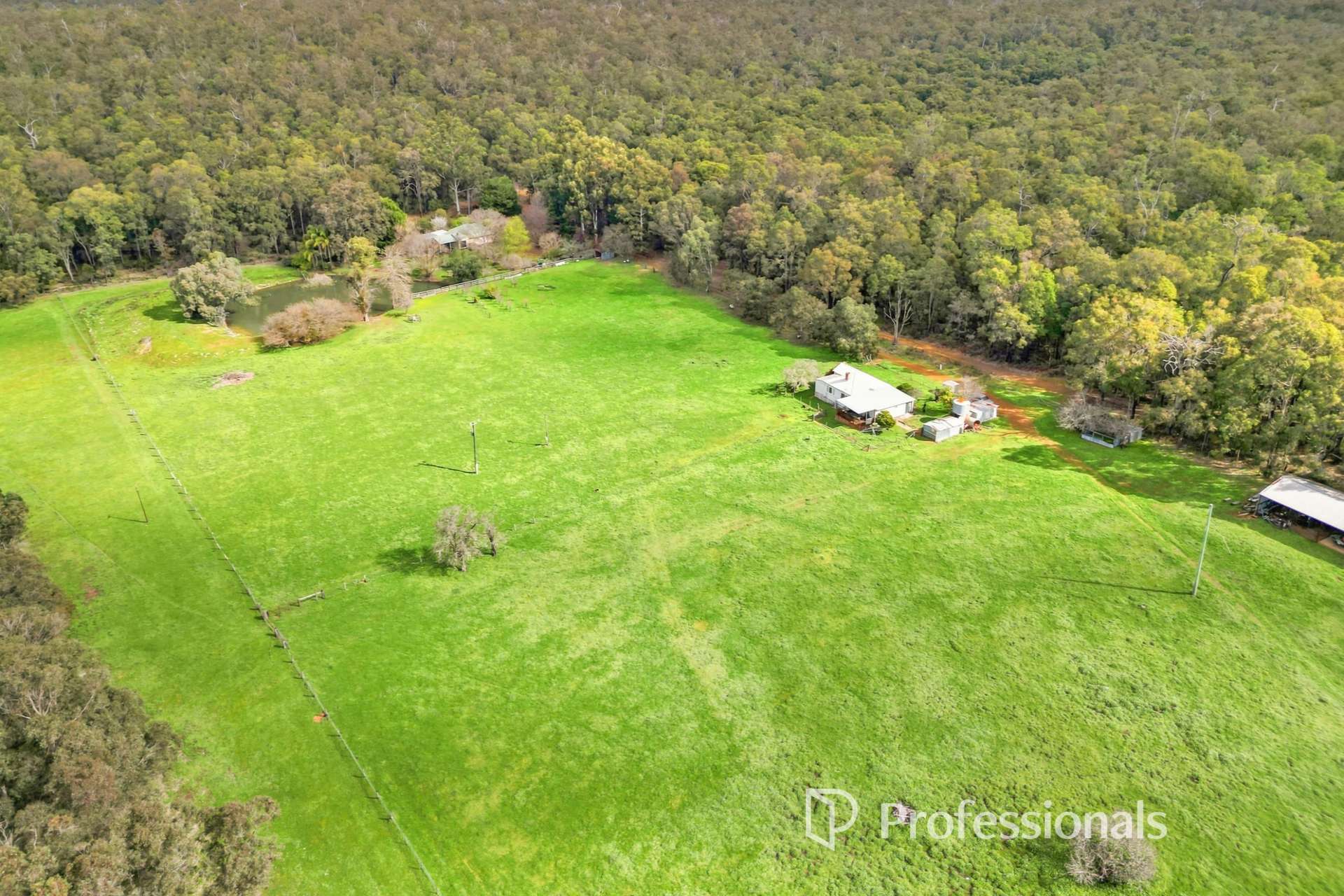 852 Worsley Back Road, Worsley For Sale by Farmbuy.com - image 23