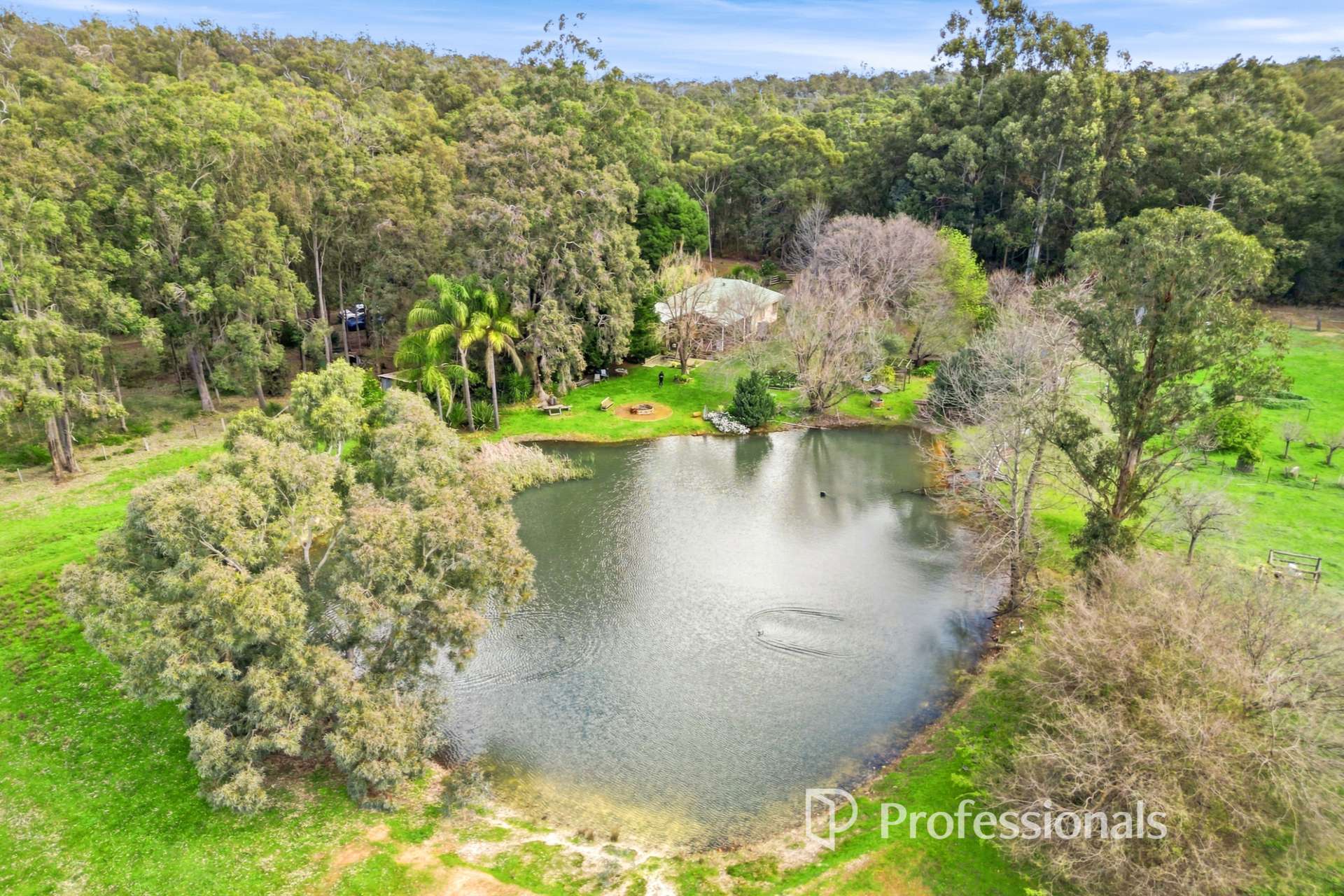 852 Worsley Back Road, Worsley For Sale by Farmbuy.com - image 25