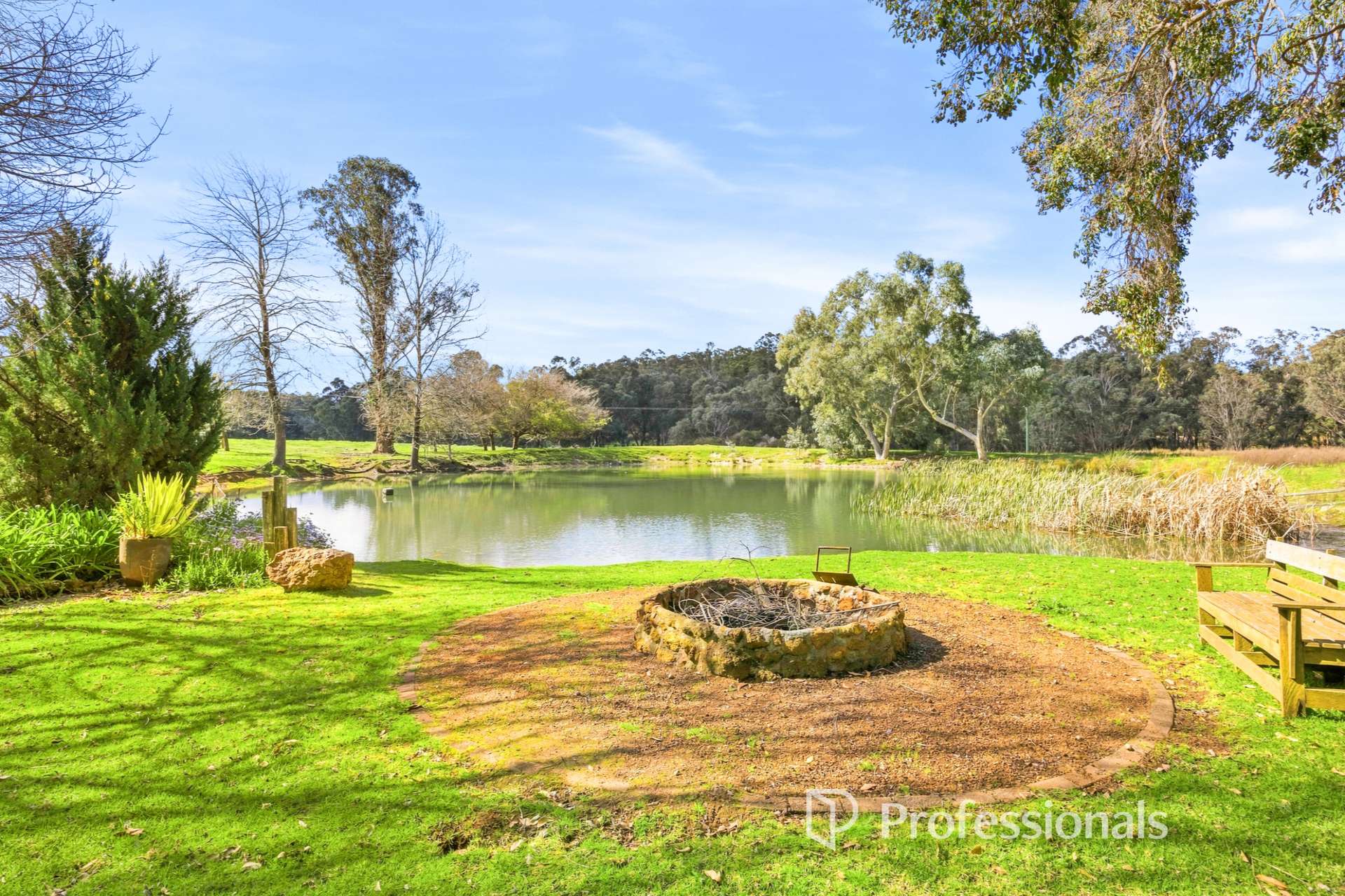 852 Worsley Back Road, Worsley For Sale by Farmbuy.com - image 21