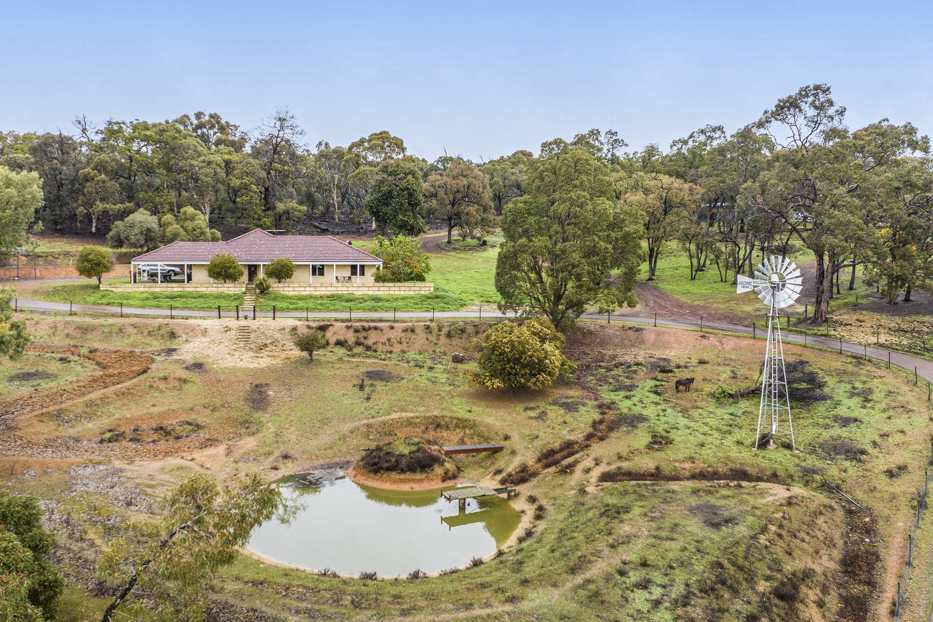 36 Wedgetail Ridge, Bullsbrook For Sale by Farmbuy.com - image 1