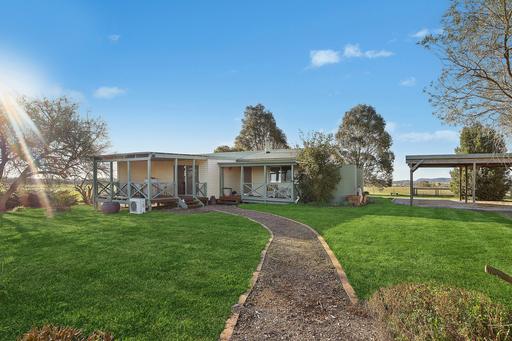 Farm For Sale - NSW - Mudgee - 2850 - Ultimate Vineyard Lifestyle Escape 