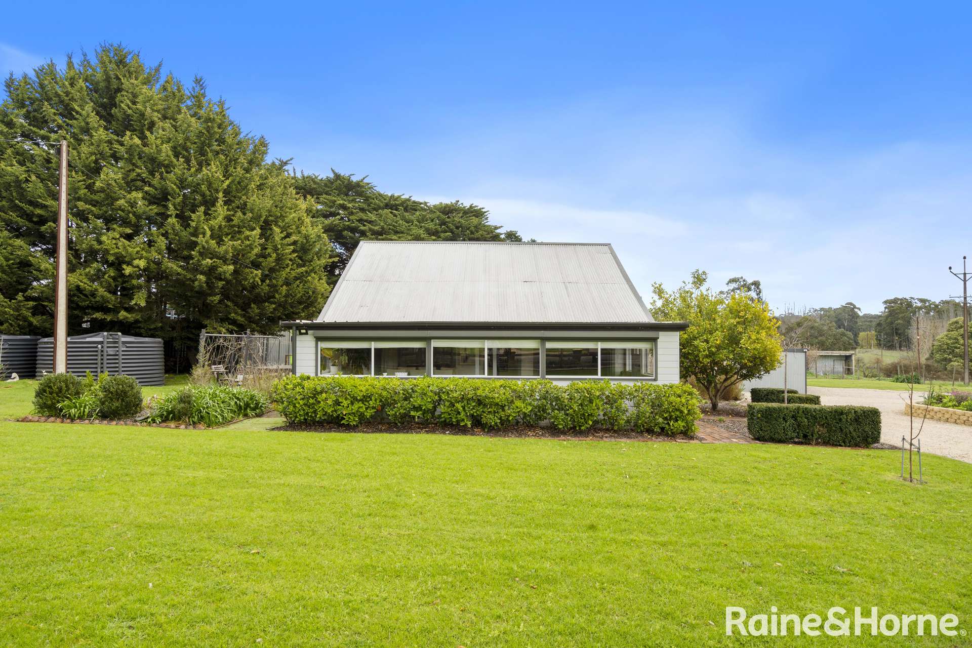 592 Flaxley Road, Echunga For Sale by Farmbuy.com - image 3