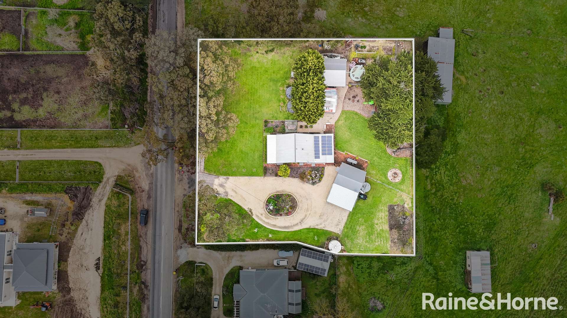 592 Flaxley Road, Echunga For Sale by Farmbuy.com - image 9