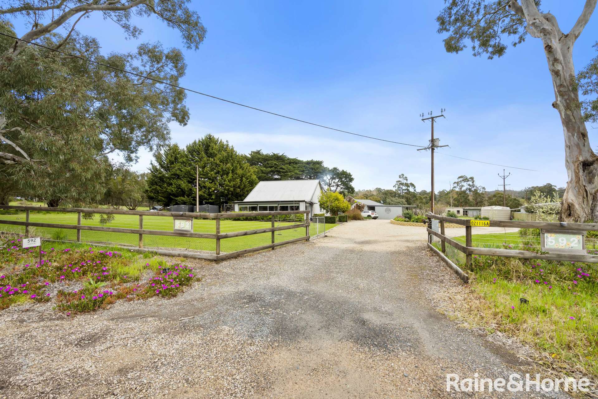 592 Flaxley Road, Echunga For Sale by Farmbuy.com - image 5
