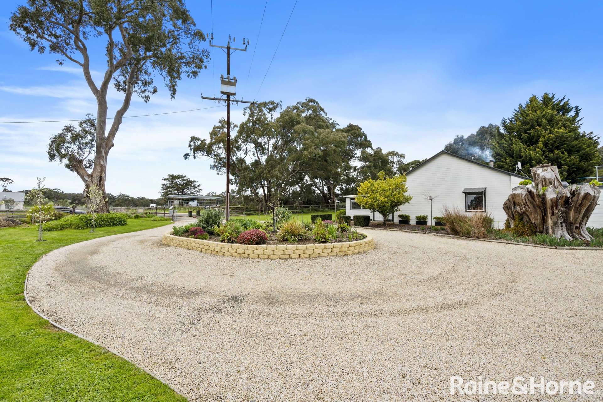 592 Flaxley Road, Echunga For Sale by Farmbuy.com - image 10