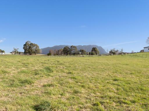 3 Saroy Court, Sheffield TAS 7306