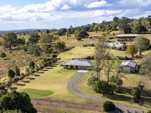 27 Couchmans, Kingaroy QLD 4610