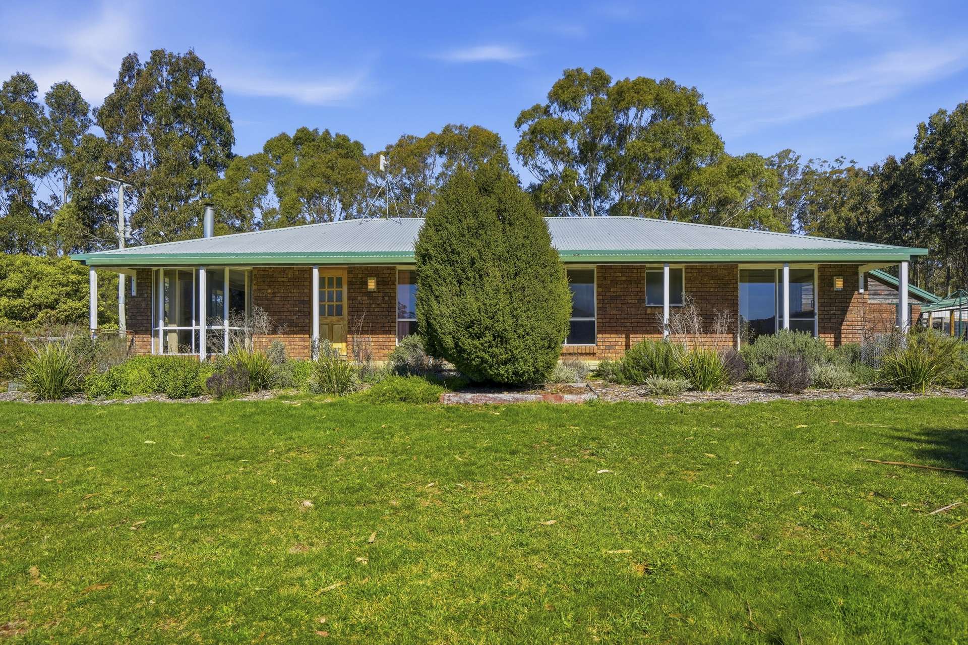 425 Union Bridge Road, Mole Creek For Sale by Farmbuy.com - image 2
