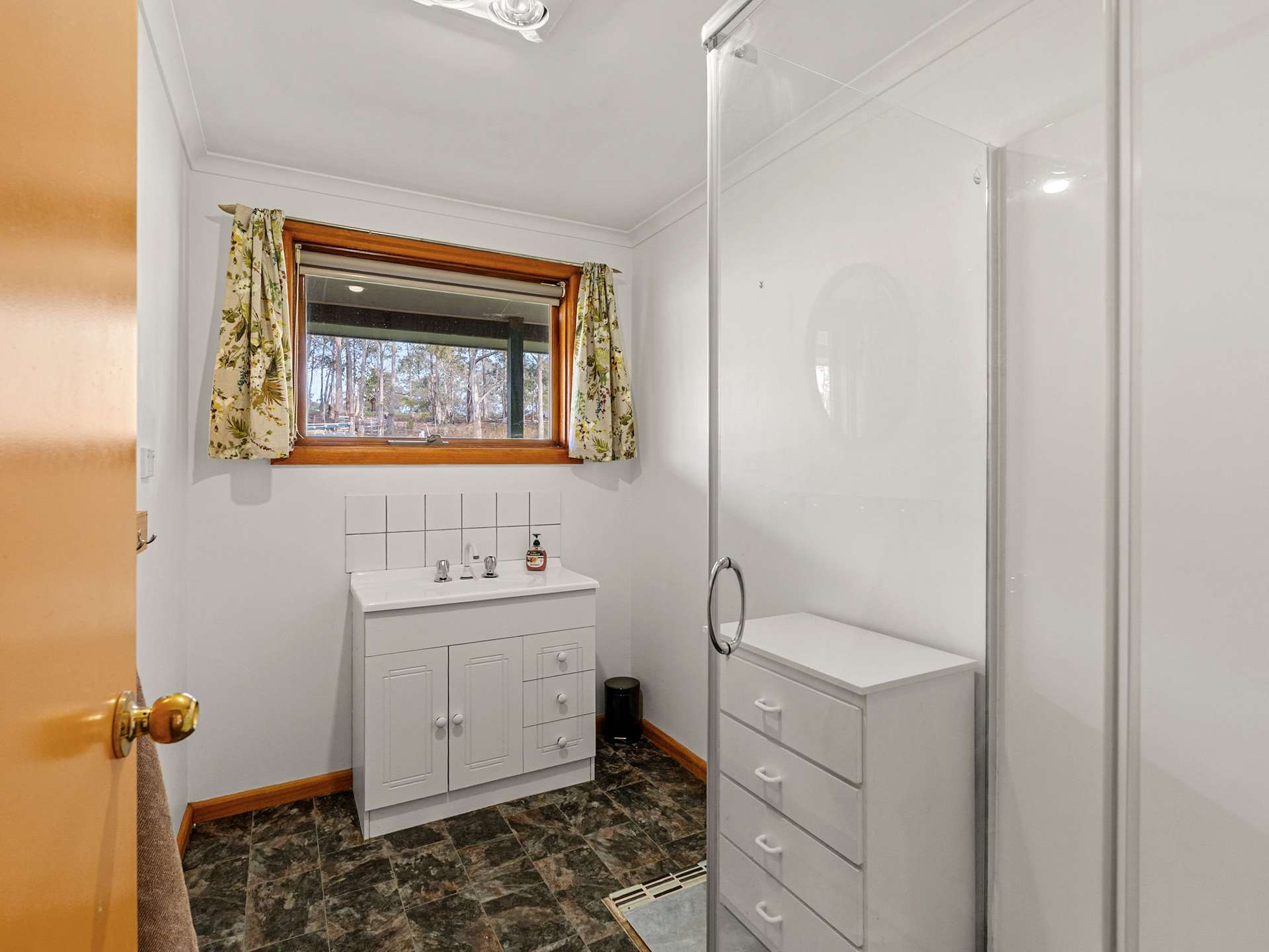 492 Delmore Road, Wattle Hill For Sale by Farmbuy.com - image 15