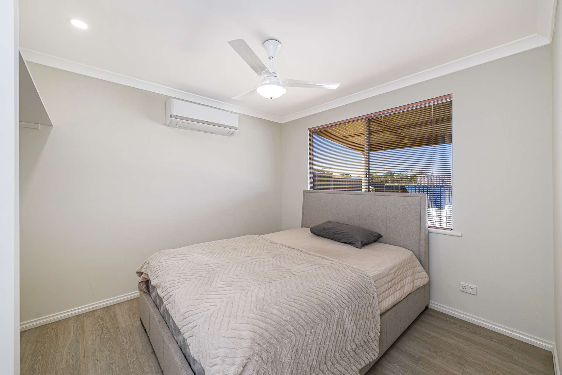 91 Cooper Street, Moora For Sale by Farmbuy.com - image 15