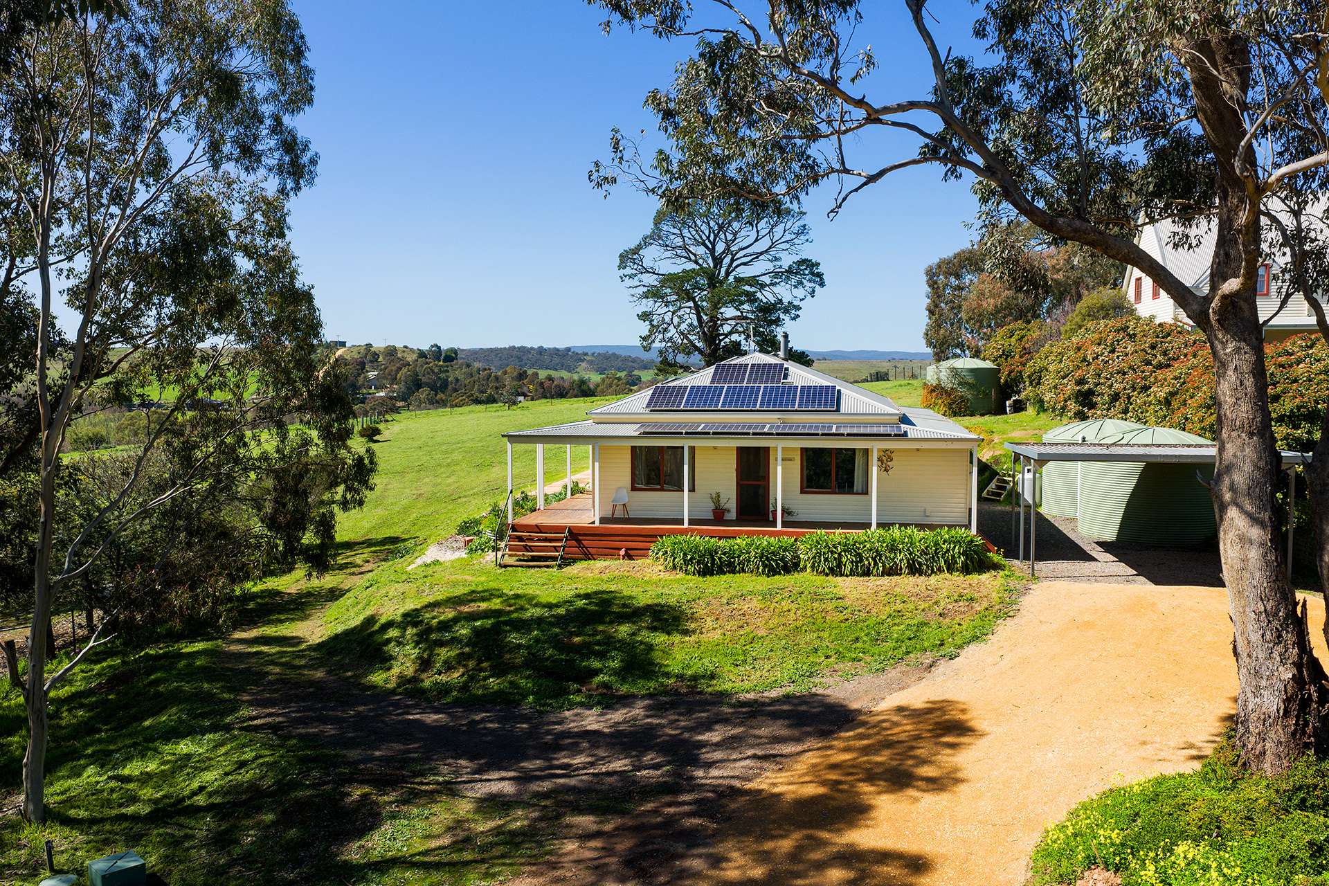 18 Franzi Street, Guildford For Sale by Farmbuy.com - image 2