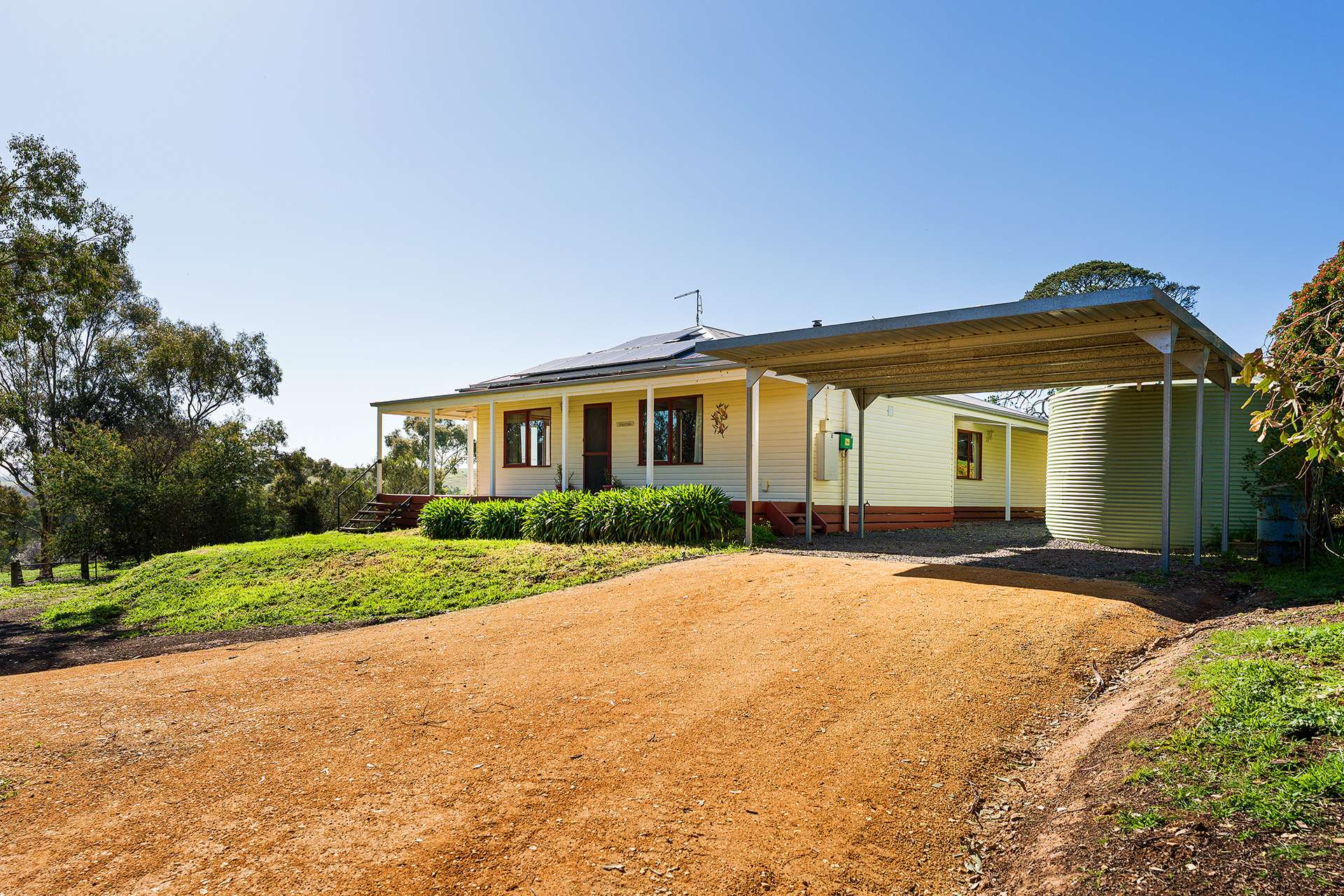18 Franzi Street, Guildford For Sale by Farmbuy.com - image 4