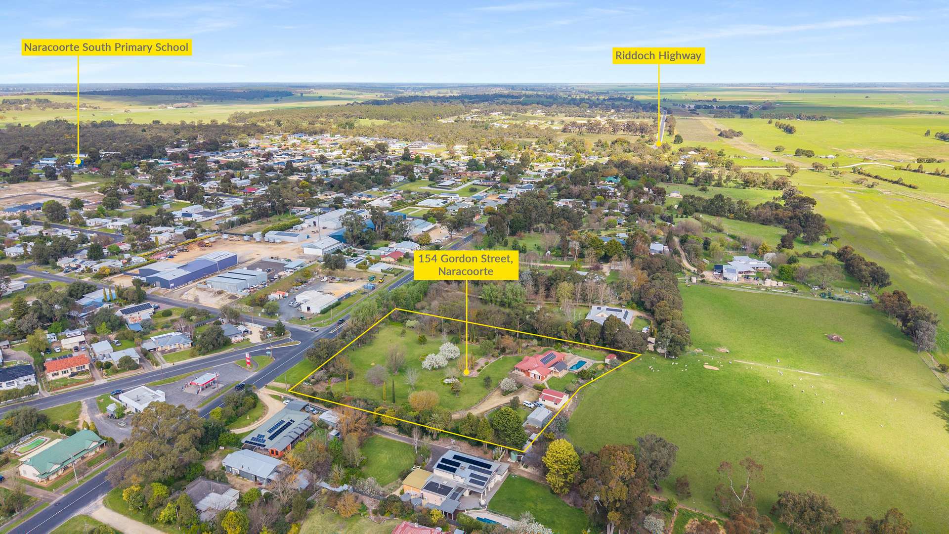 154 Gordon Street, Naracoorte For Sale by Farmbuy.com - image 1