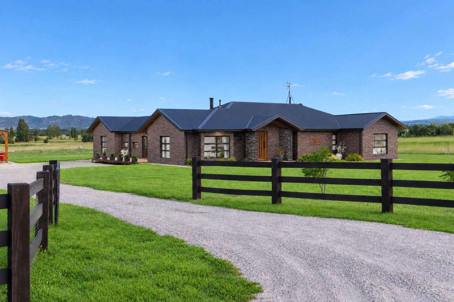 29 Mathews Lane, Bungendore For Sale by Farmbuy.com - image 1
