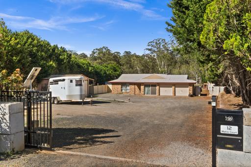 12 Melric Court, Geham QLD 4352