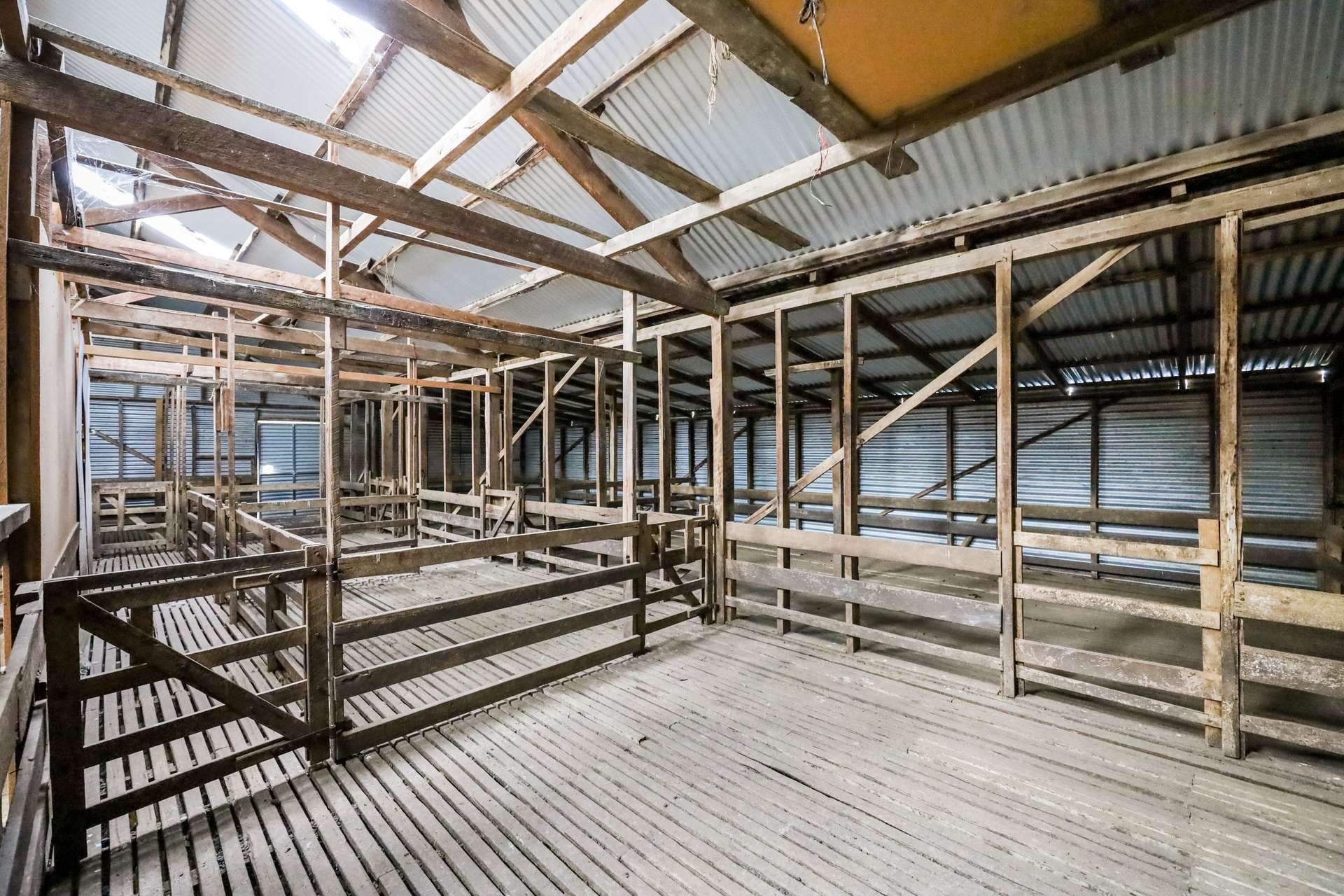 289 Fosters Lane, Mortlake For Sale by Farmbuy.com - image 11