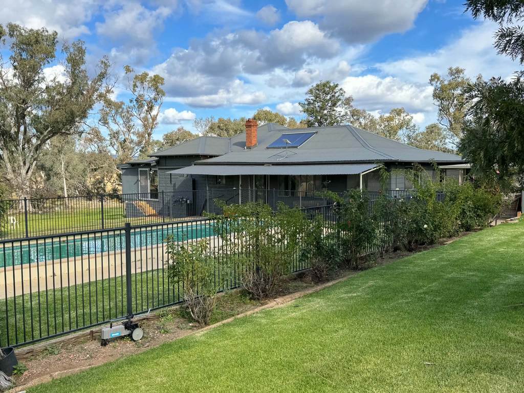86 Hunts Crossing Road, Parkes NSW 2870