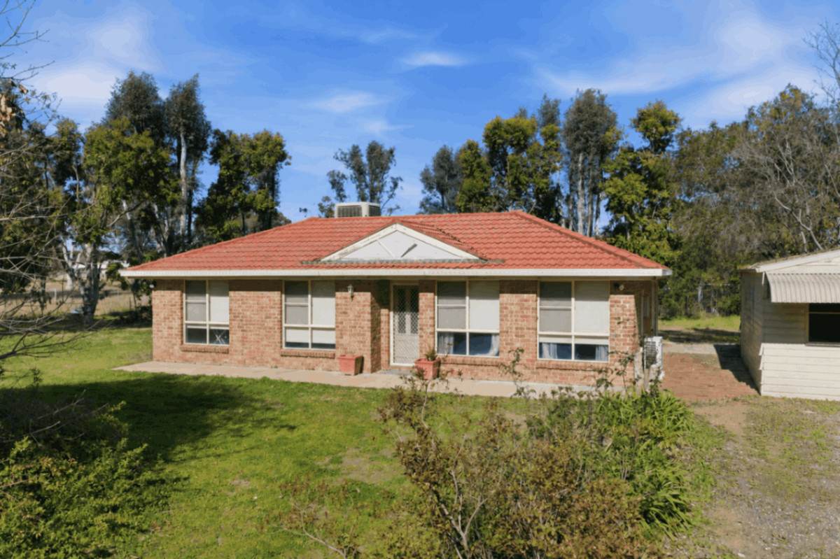 93 Whiting Drive, Narrabri For Sale by Farmbuy.com - image 3