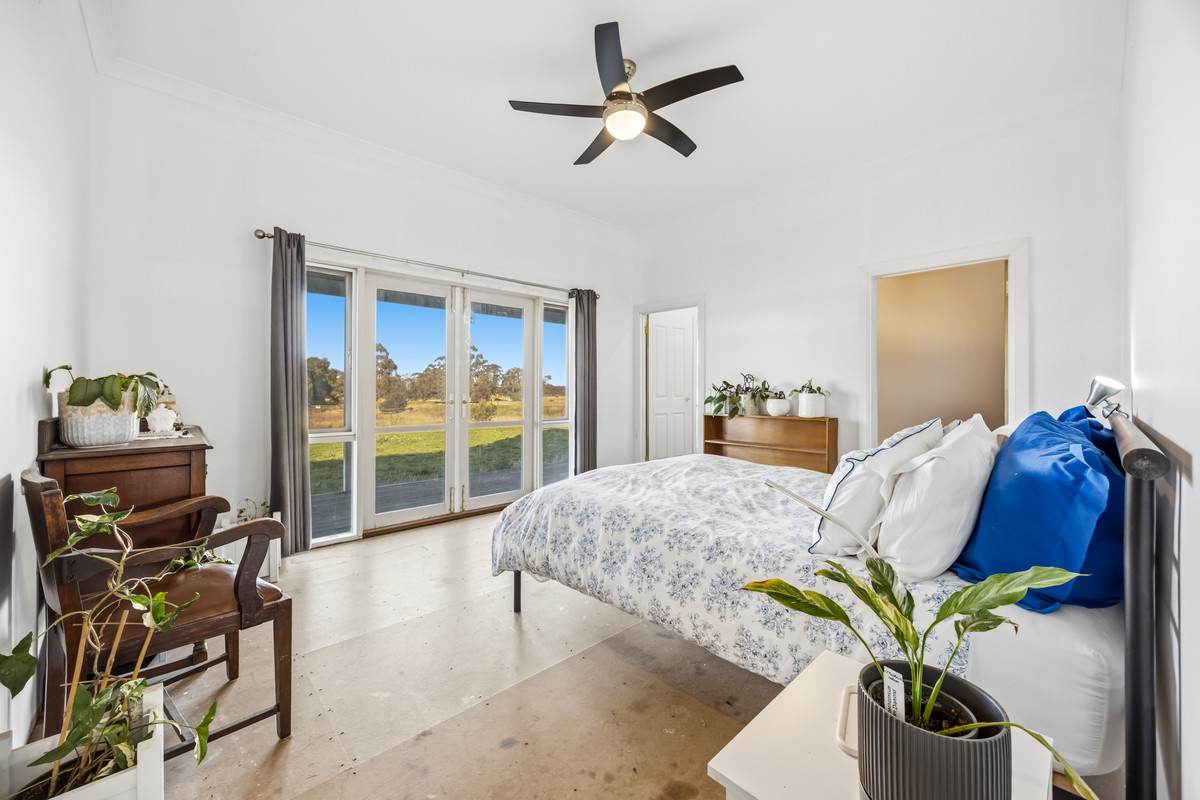 52 Vaggs Road, Ross Creek For Sale by Farmbuy.com - image 14