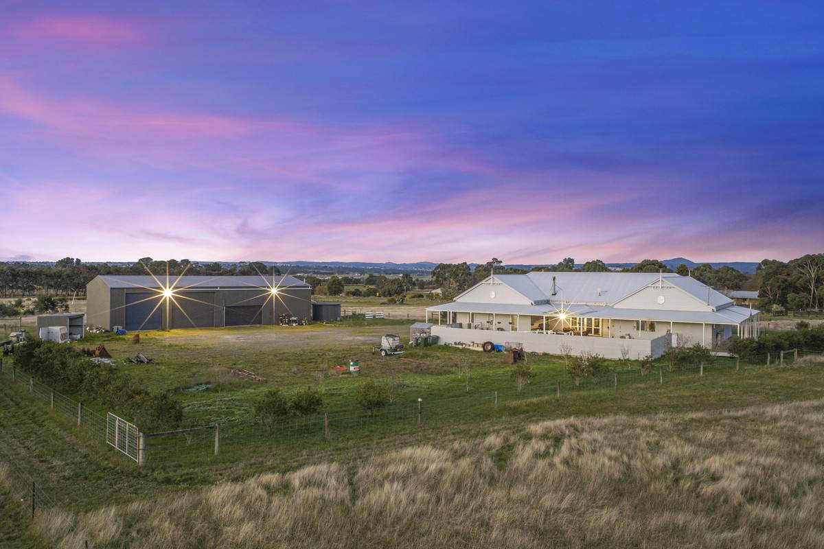 52 Vaggs Road, Ross Creek For Sale by Farmbuy.com - image 4