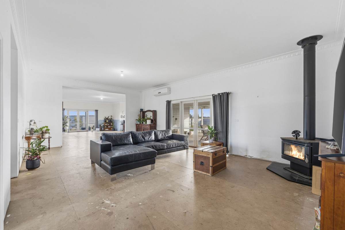 52 Vaggs Road, Ross Creek For Sale by Farmbuy.com - image 34