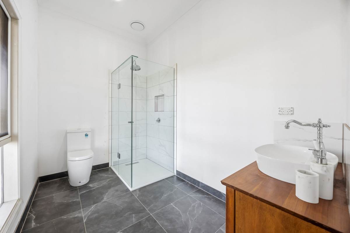52 Vaggs Road, Ross Creek For Sale by Farmbuy.com - image 16