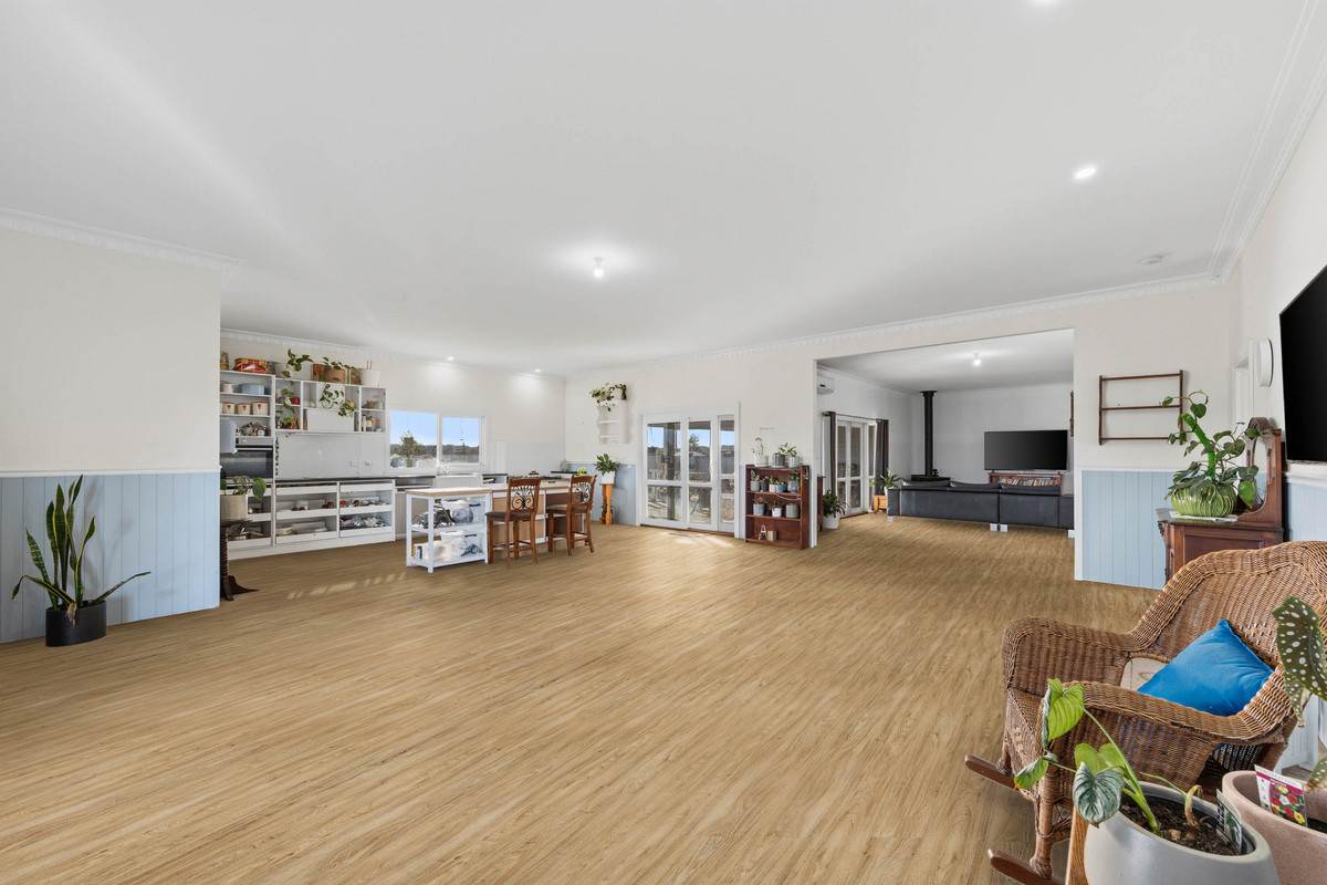 52 Vaggs Road, Ross Creek For Sale by Farmbuy.com - image 31