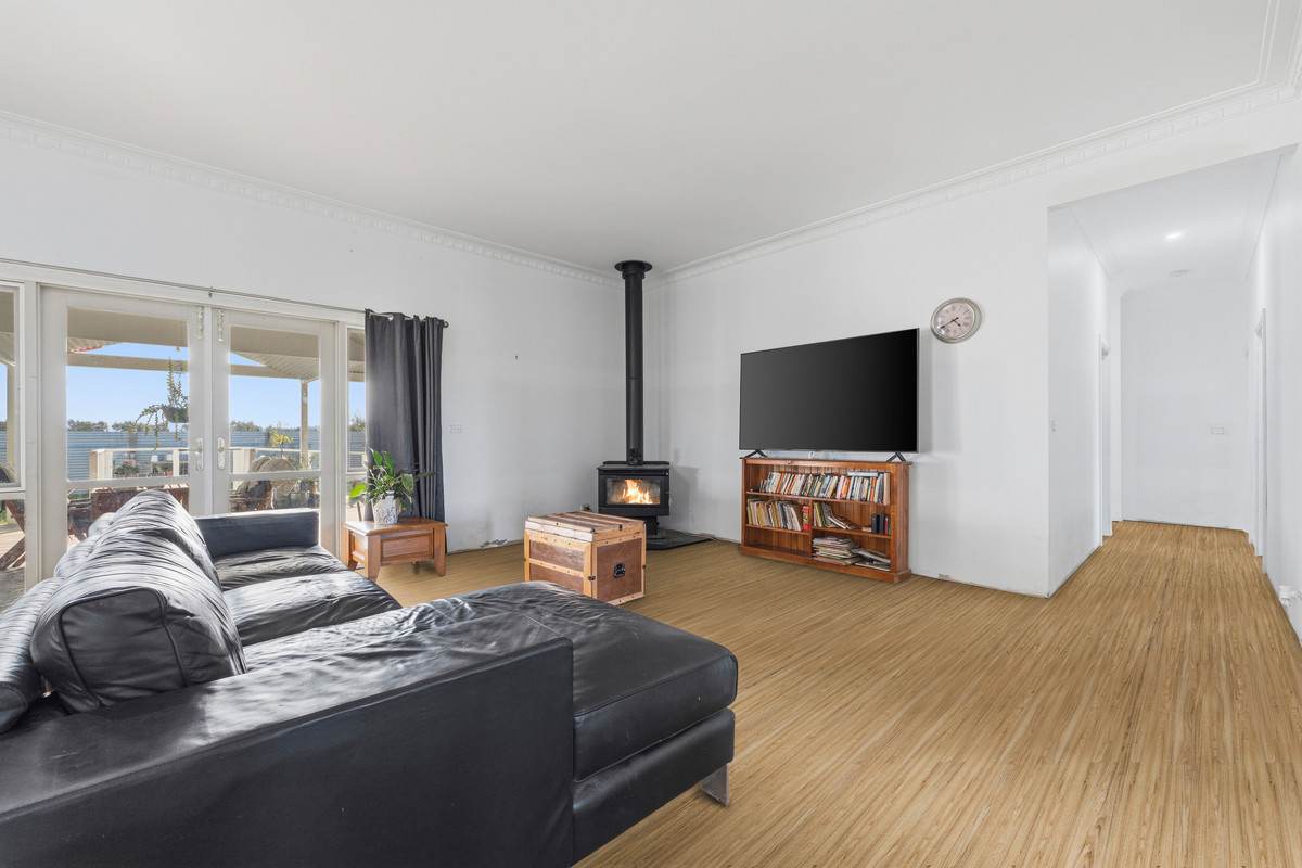 52 Vaggs Road, Ross Creek For Sale by Farmbuy.com - image 33