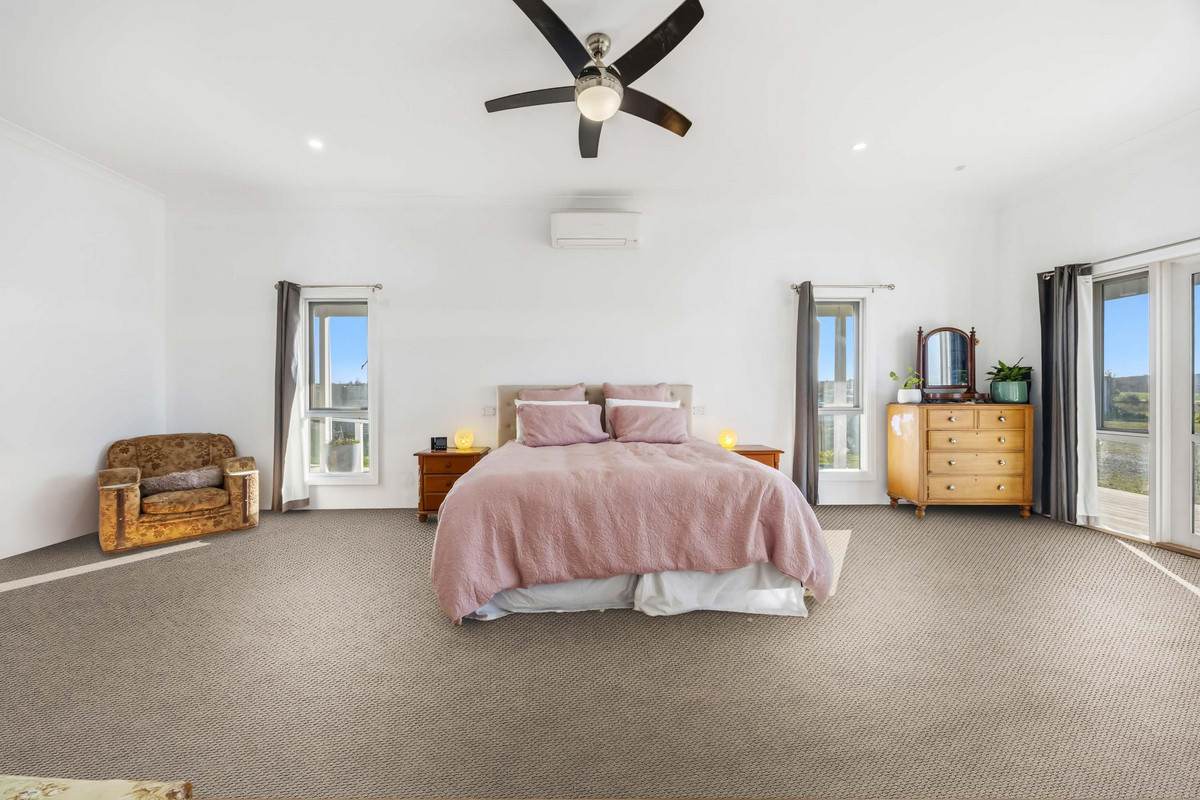 52 Vaggs Road, Ross Creek For Sale by Farmbuy.com - image 12