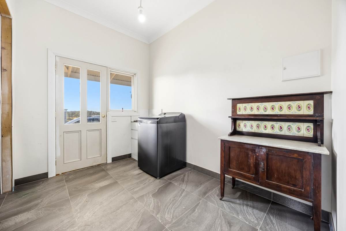 52 Vaggs Road, Ross Creek For Sale by Farmbuy.com - image 20