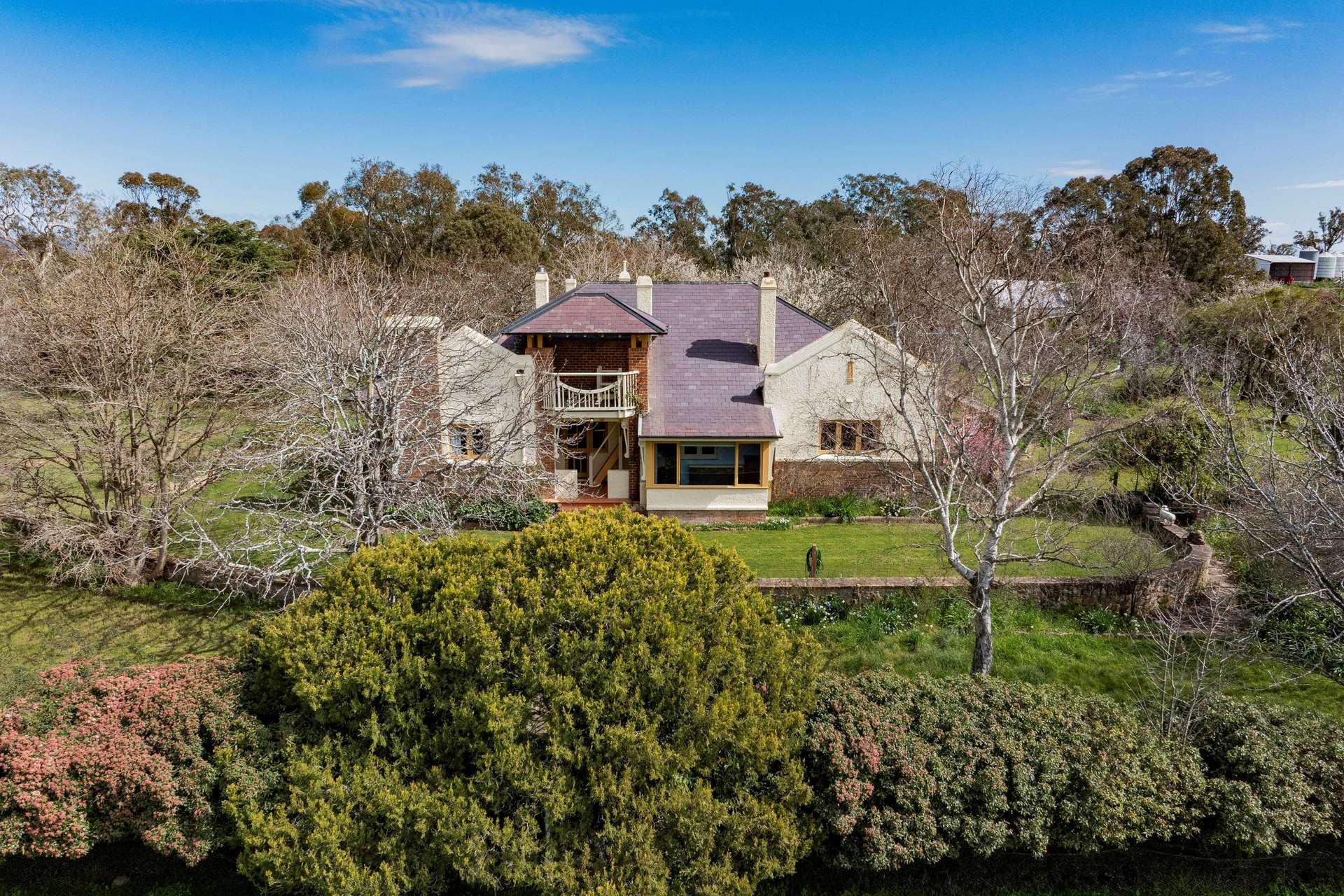 402 Euralie Road, Yass For Sale by Farmbuy.com - image 2