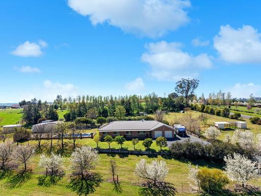 Farm For Sale - NSW - Young - 2594 - Perfect for All the Family 