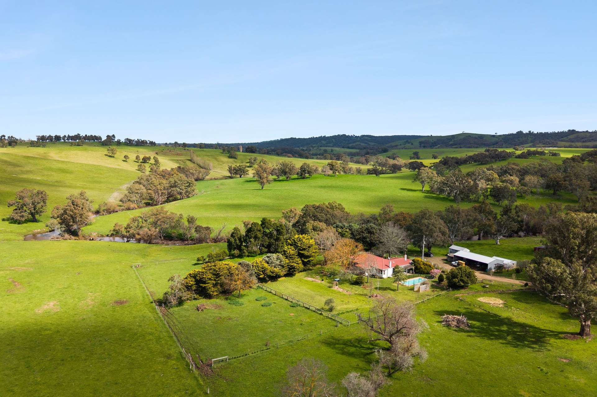 1469 Kyneton-Redesdale Road, Barfold For Sale by Farmbuy.com - image 10
