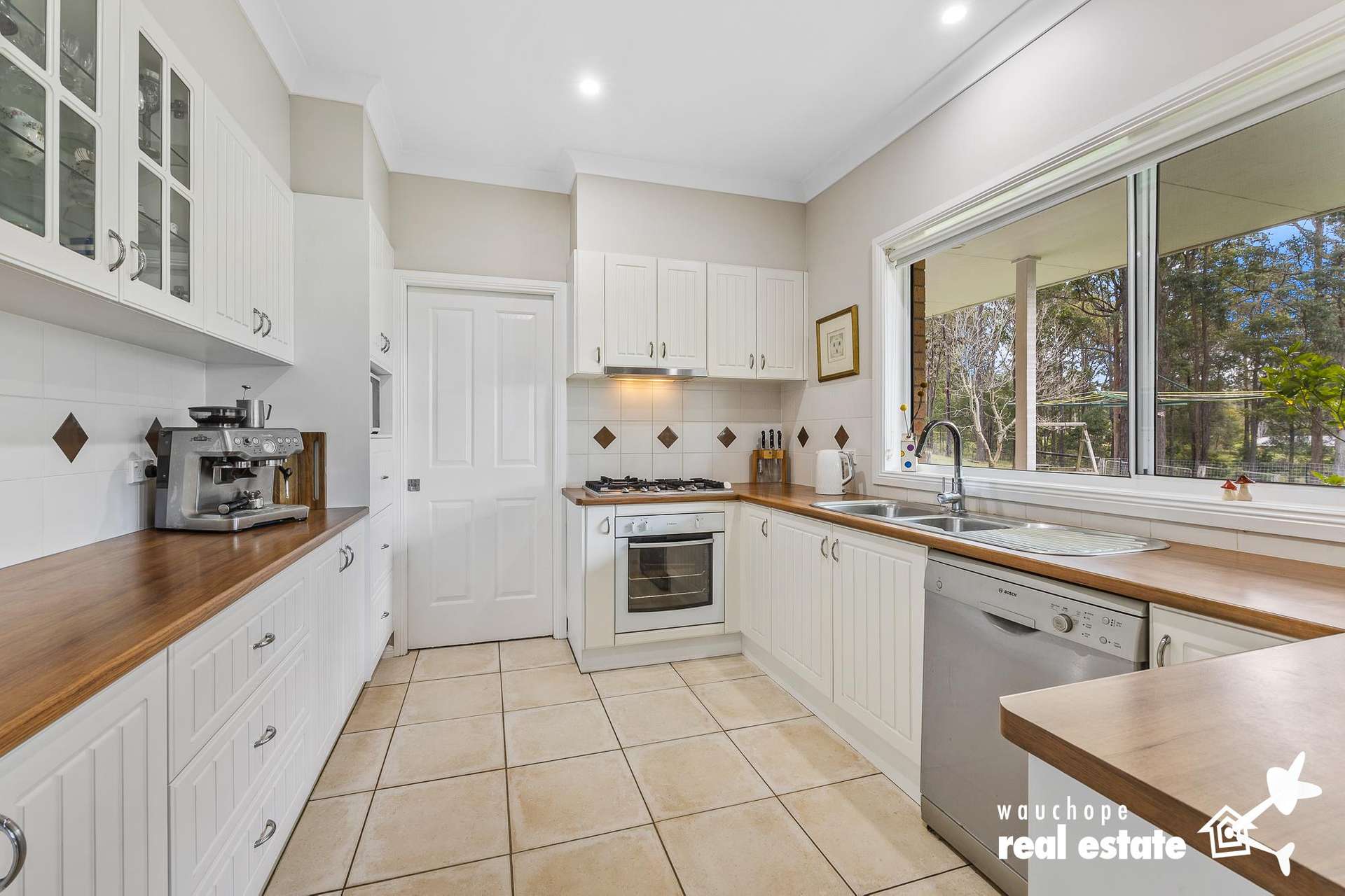 38 Reservoir Place, Wauchope For Sale by Farmbuy.com - image 4