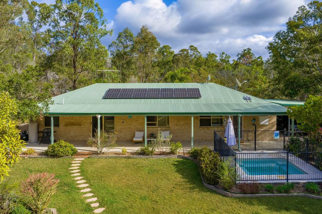 98 Lynne Drive, Curra QLD 4570