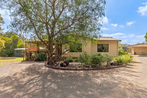 Farm For Sale - VIC - Heyfield - 3858 - Space, Lifestyle & Natural Beauty on 1.6acres (approx) 