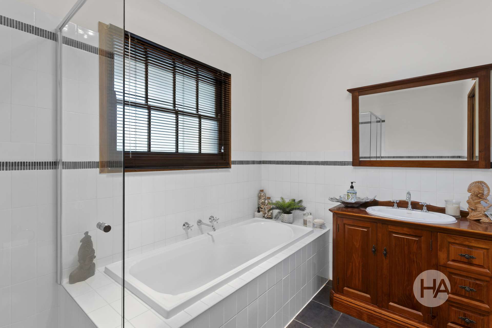 345 Middle Road, Pearcedale For Sale by Farmbuy.com - image 9
