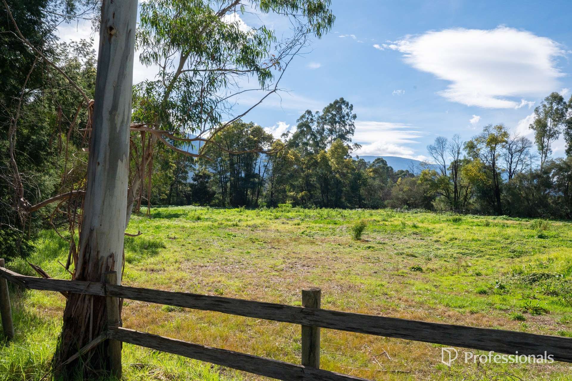 2185 Warburton Highway, Launching Place For Sale by Farmbuy.com - image 7