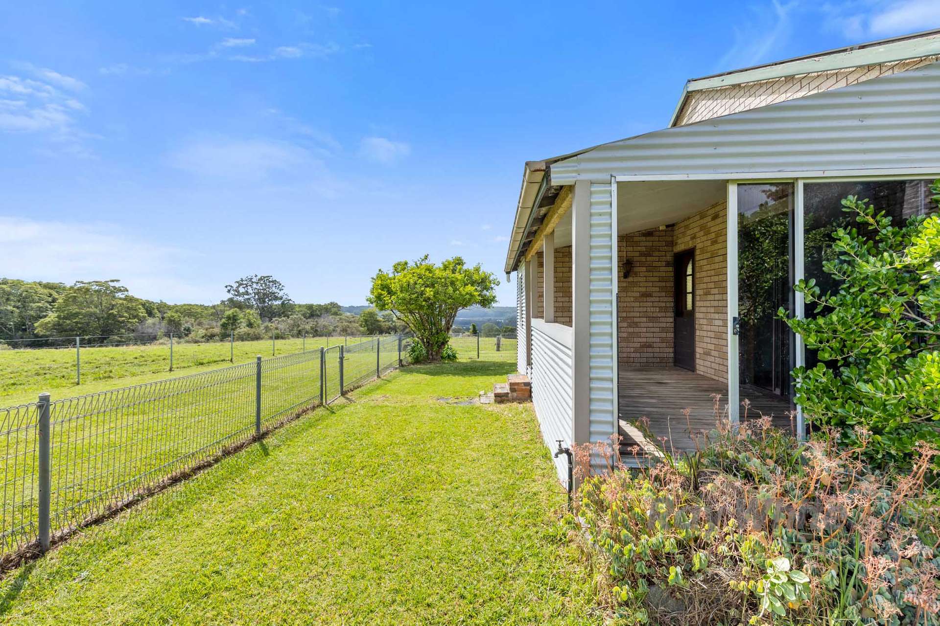 355 Woodstock Road, Woodstock For Sale by Farmbuy.com - image 7