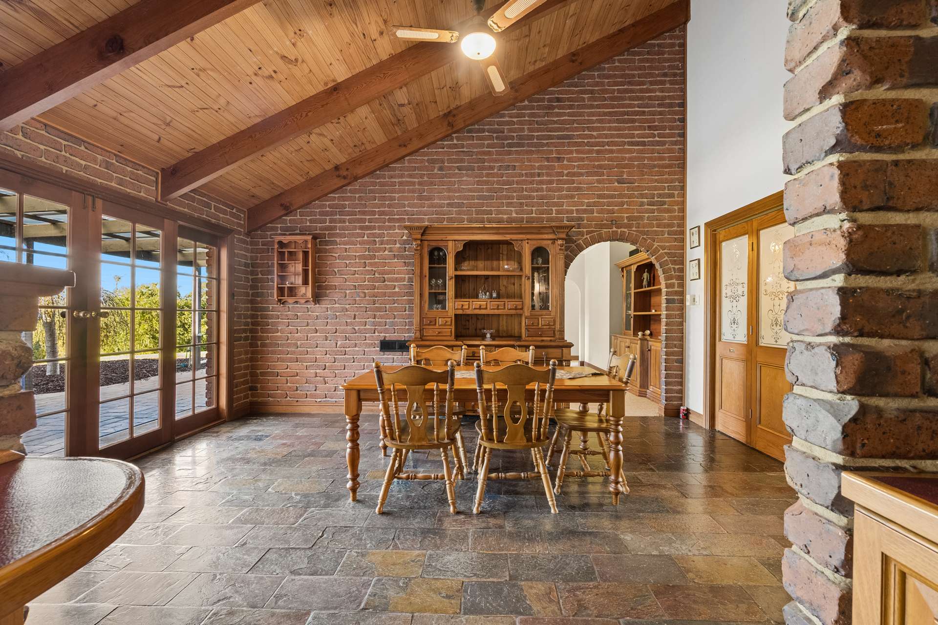 1031 Woodleigh Lane, Clay Wells For Sale by Farmbuy.com - image 25