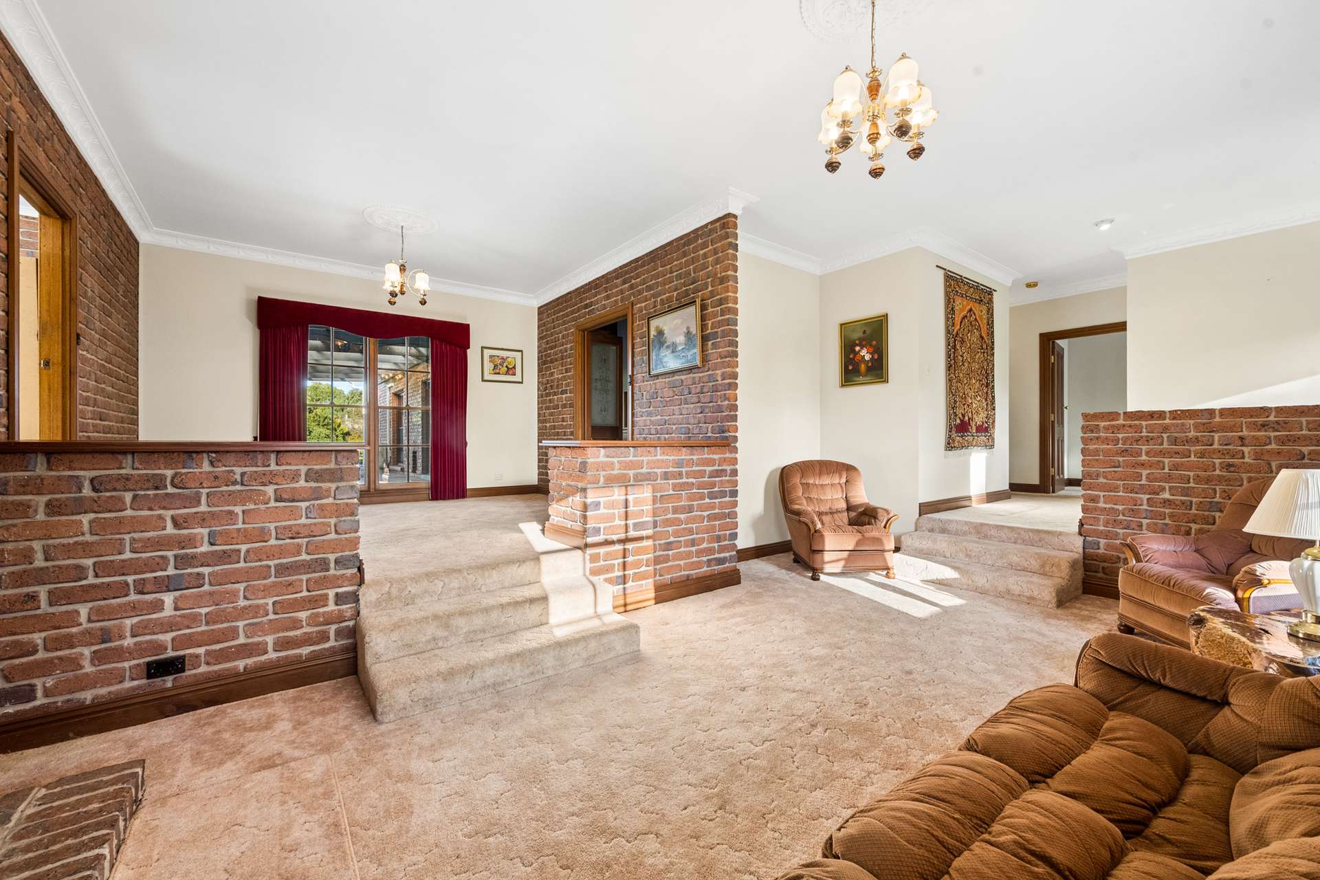 1031 Woodleigh Lane, Clay Wells For Sale by Farmbuy.com - image 33