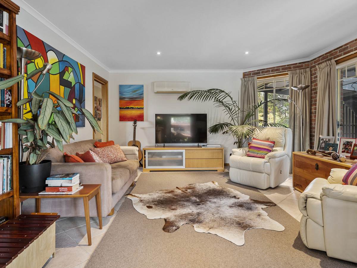 19 Englefield Drive, Margate For Sale by Farmbuy.com - image 10