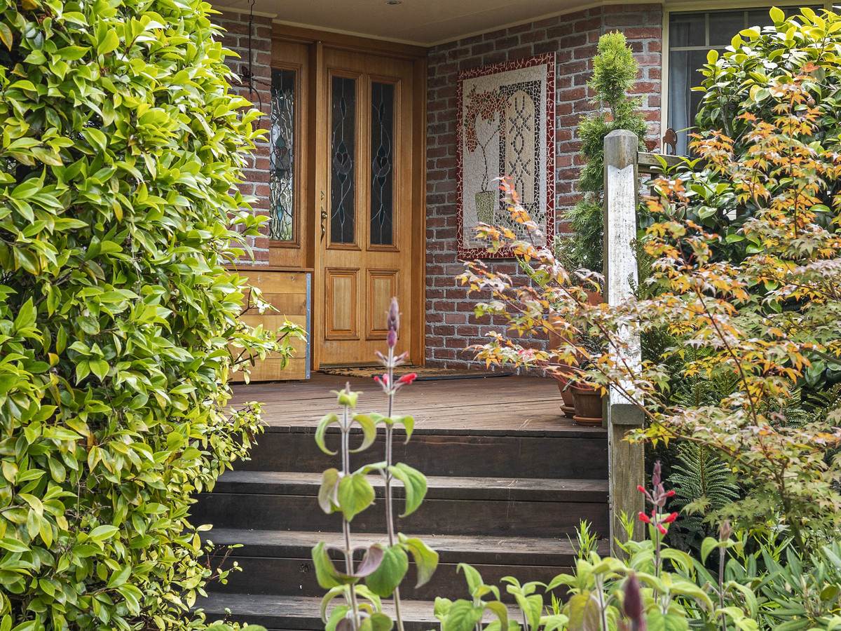 19 Englefield Drive, Margate For Sale by Farmbuy.com - image 3
