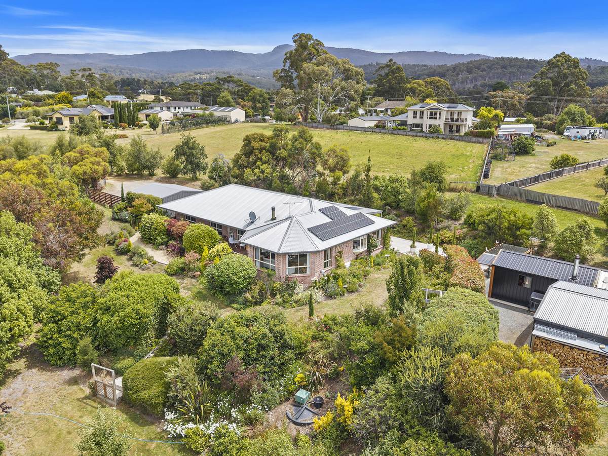 19 Englefield Drive, Margate For Sale by Farmbuy.com - image 2