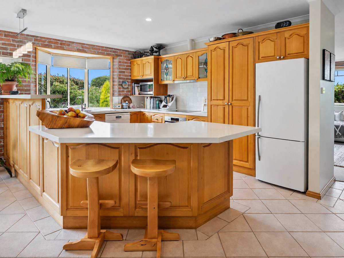 19 Englefield Drive, Margate For Sale by Farmbuy.com - image 8